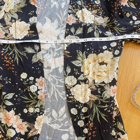 Farm Rio | Anthropologie Bell Sleeve Kimono One Size - Picture 7 of 11